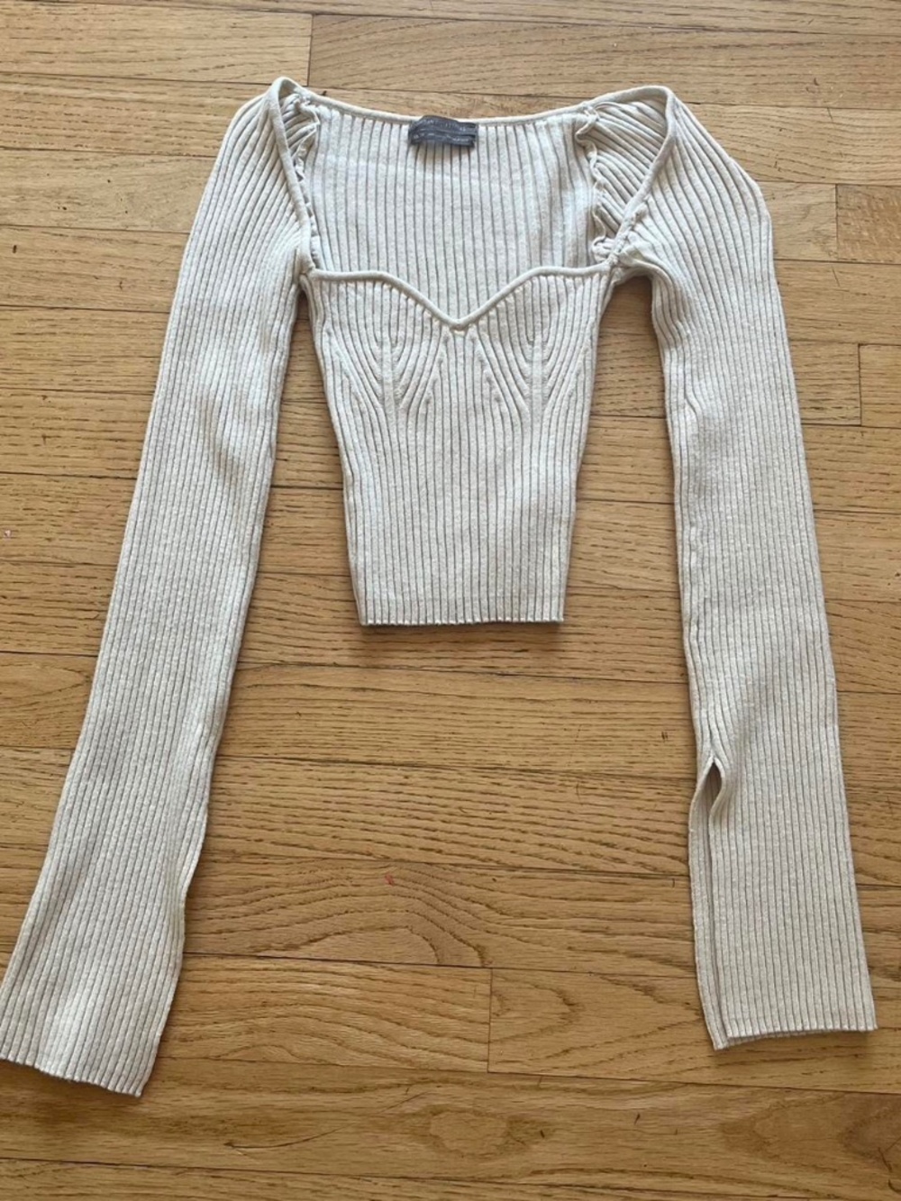 Urban Outfitters Women's Cream and Tan Crop-top
